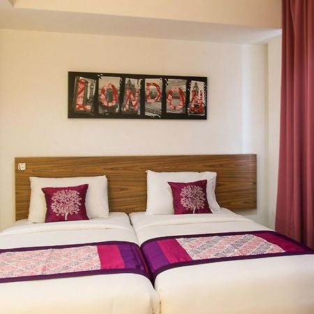Oyo 180 V Hotel クアラルンプール エクステリア 写真